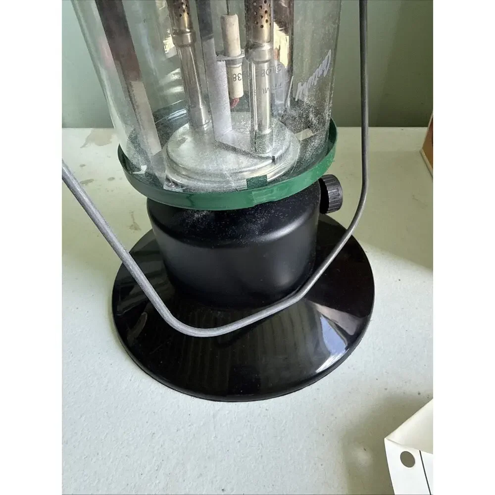 SEARS BEST HILLARY DELUXE DOUBLE MANTLE PROPANE LANTERN W/PIEZO IGNITION